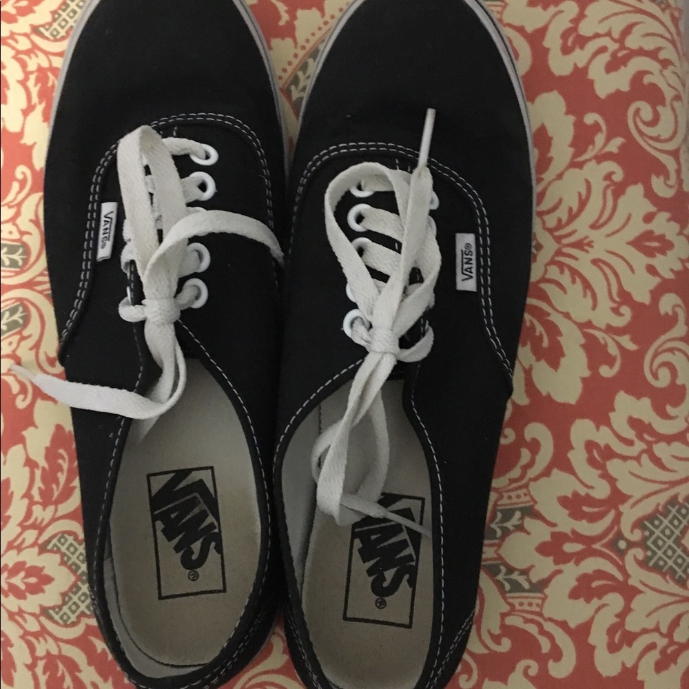 Vans tennis shoes
